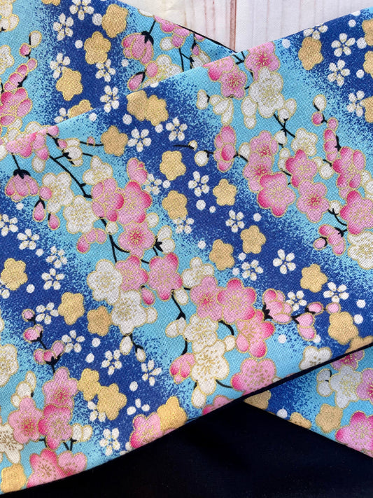 Cinta con alambre floral japonés azul y rosa KHAMALI