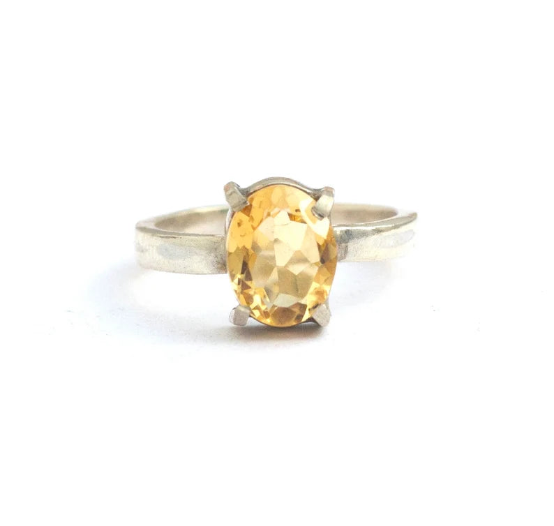 Anillo cuarzo citrino hecho a mano. Piezza única KHAMALI