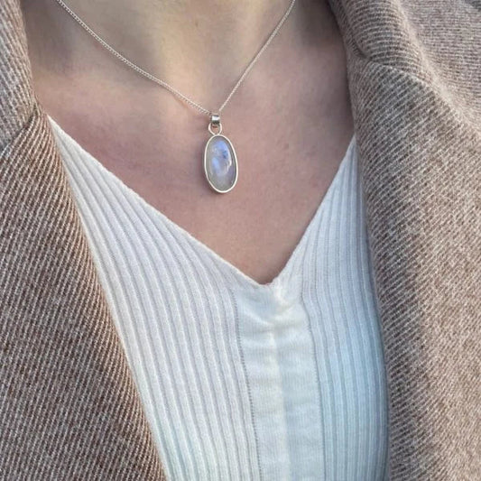 Colgante de piedra LUNA natural khamali Shop