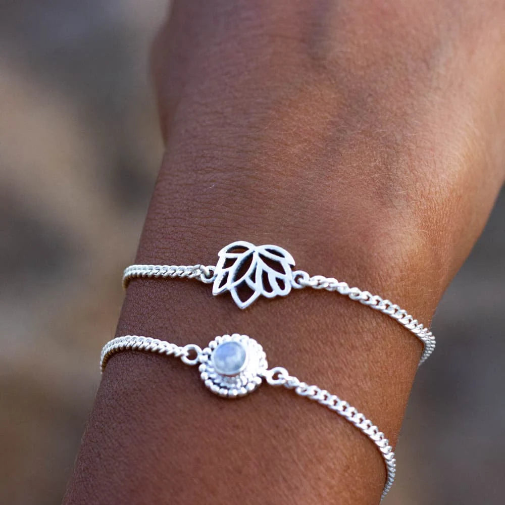 Pulsera de plata 925 con flor de loto KHAMALI