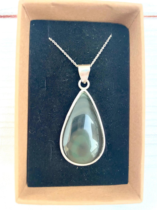 Colgante de obsidiana arcoiris KHAMALI