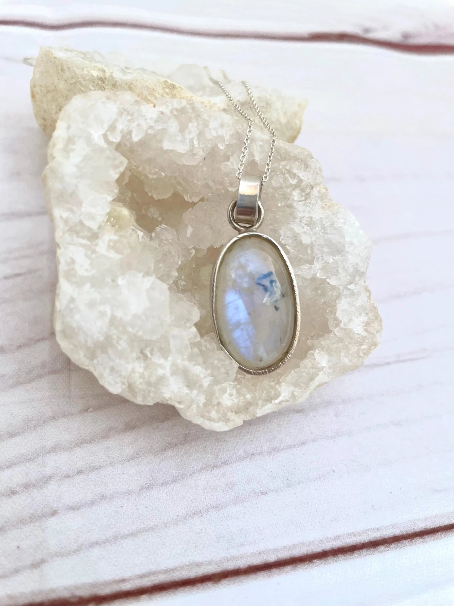 Colgante de piedra LUNA natural khamali Shop