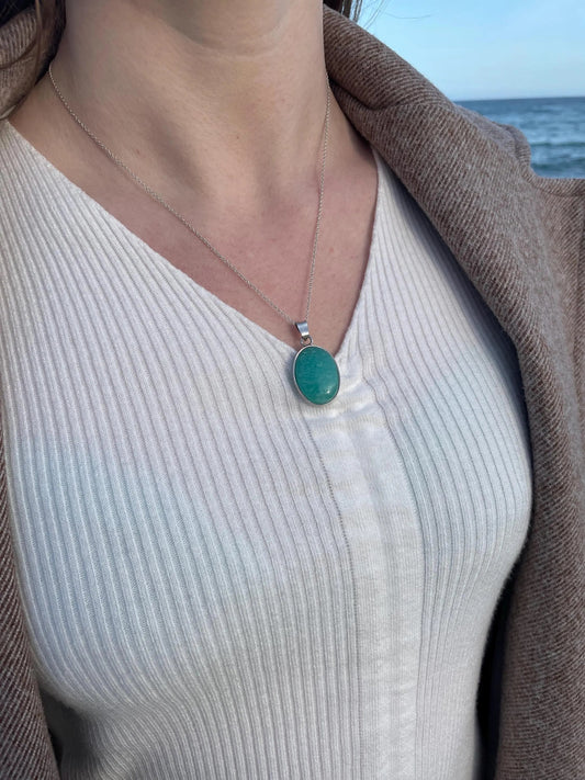 Precioso colgante hecho a mano con Amazonita natural khamali Shop