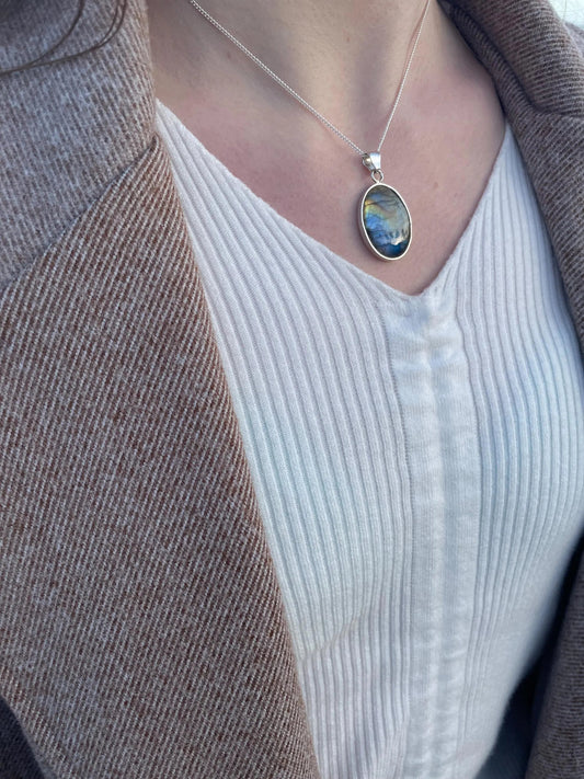 Colgante de Labradorita hecho a mano khamali Shop