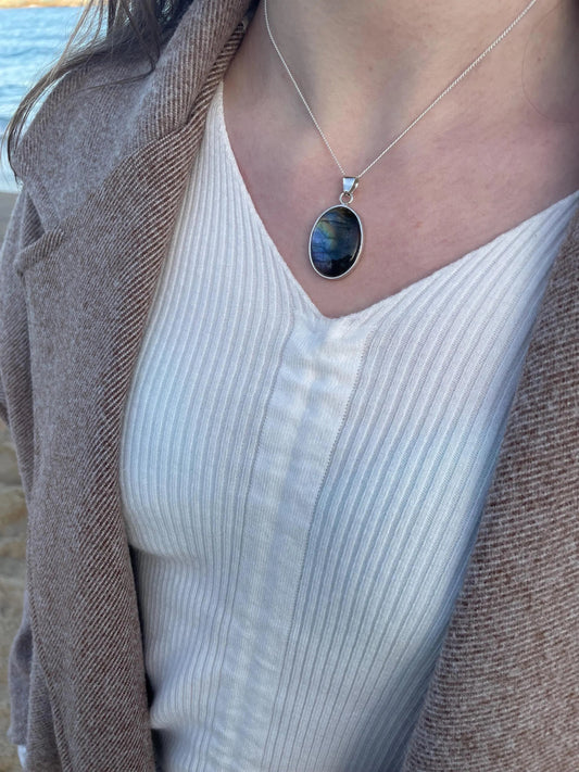 Colgante de Labradorita hecho a mano khamali Shop