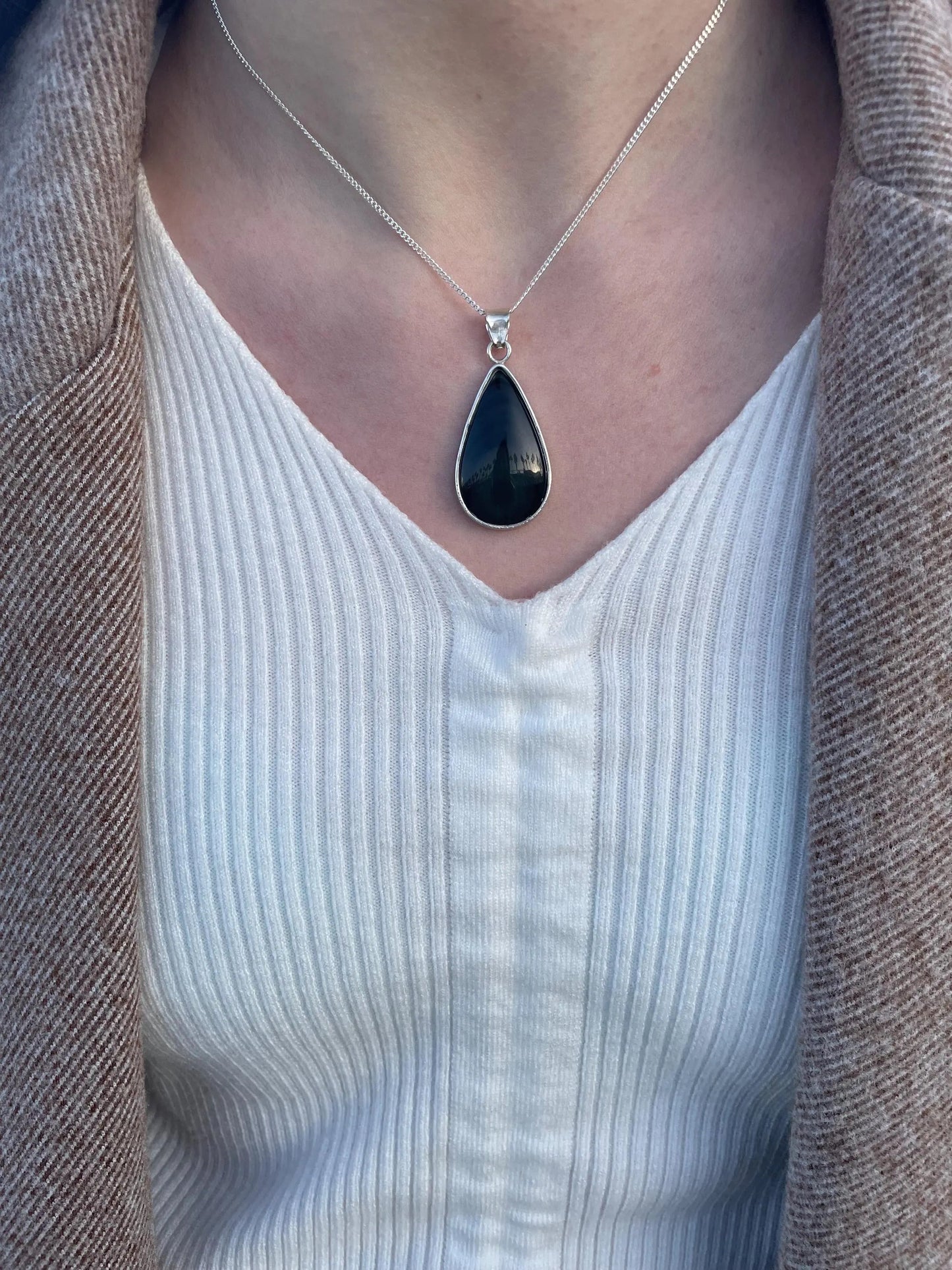 Colgante de obsidiana arcoiris KHAMALI