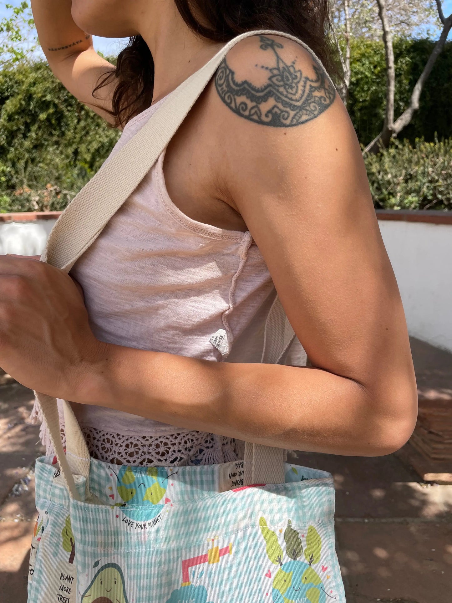 Tote bag hecha a mano Salvemos el planeta - KHAMALI