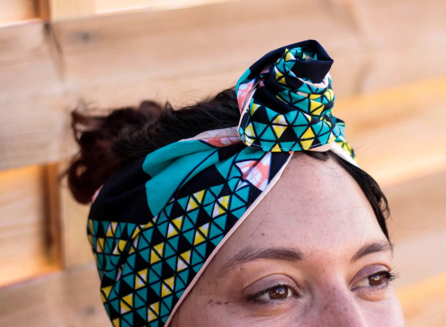 Diadema ancha con alambre fácil de moldear - KHAMALI
