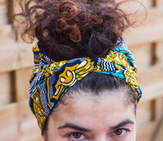 Pañuelo de algodón turbante tela wax azul y amarillo ocre con corazones - KHAMALI