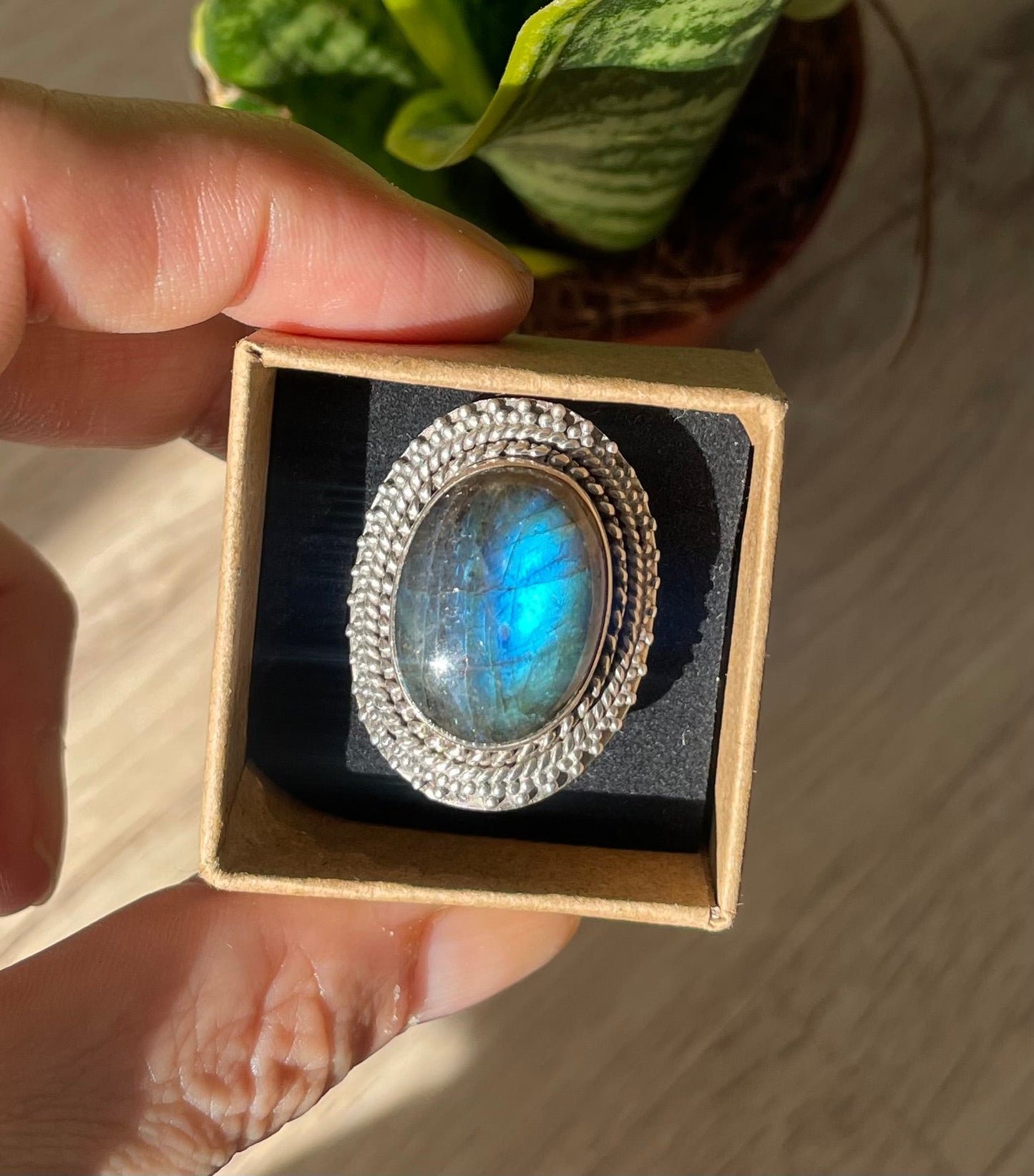 Anillo grande piedra natural en plata 925 KHAMALI