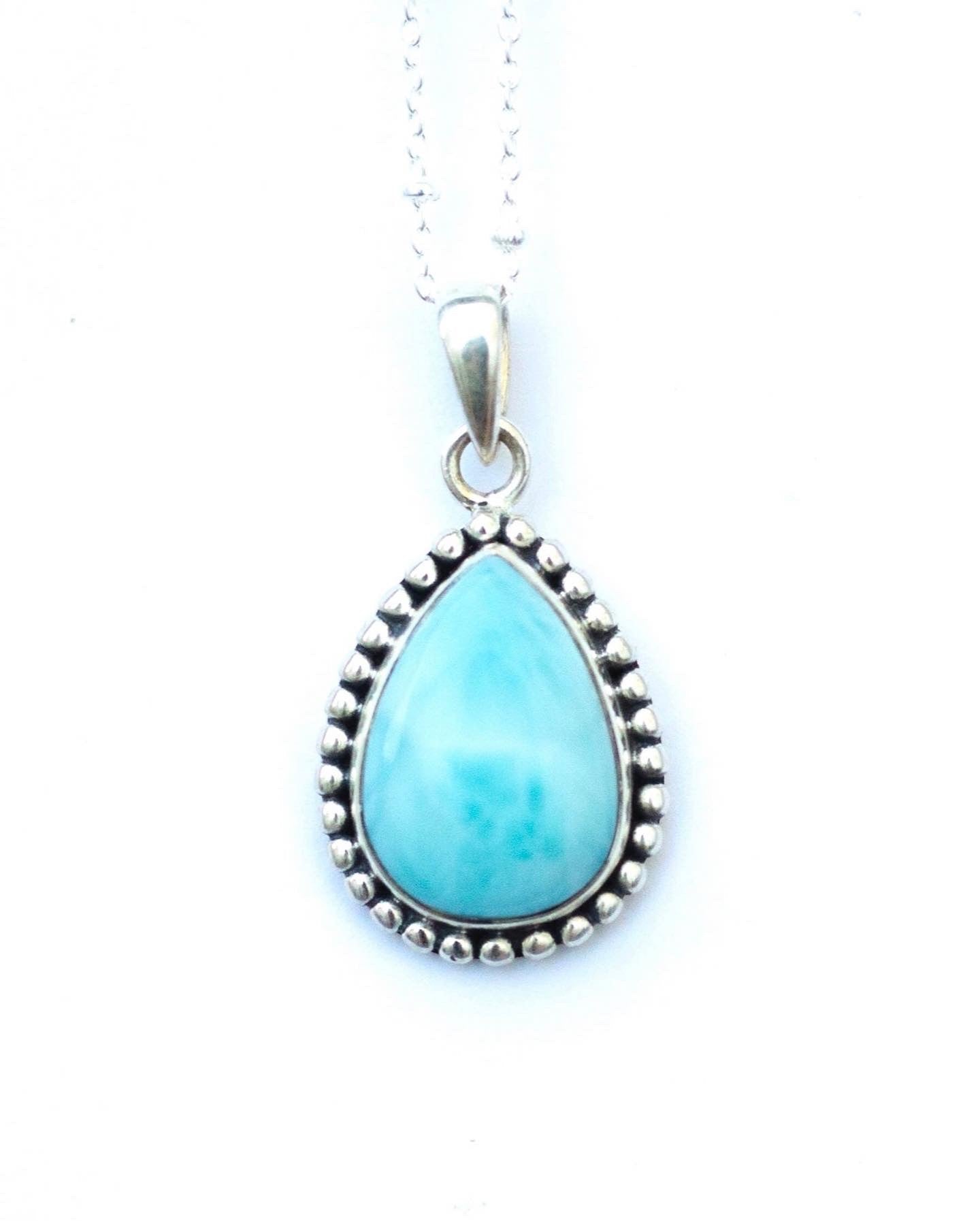 Colgante de Larimar natural KHAMALI