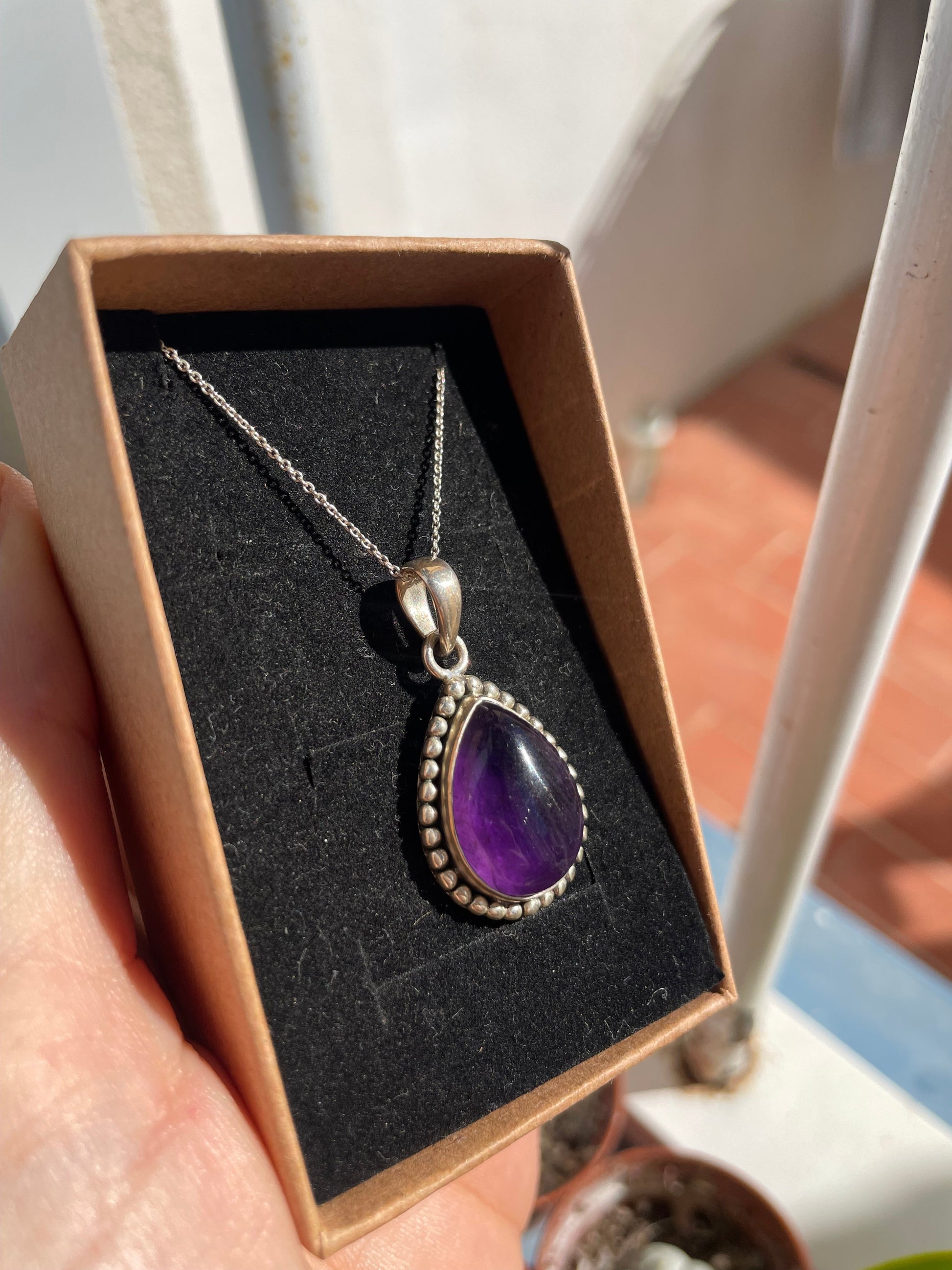 Colgante de Amatista natural KHAMALI