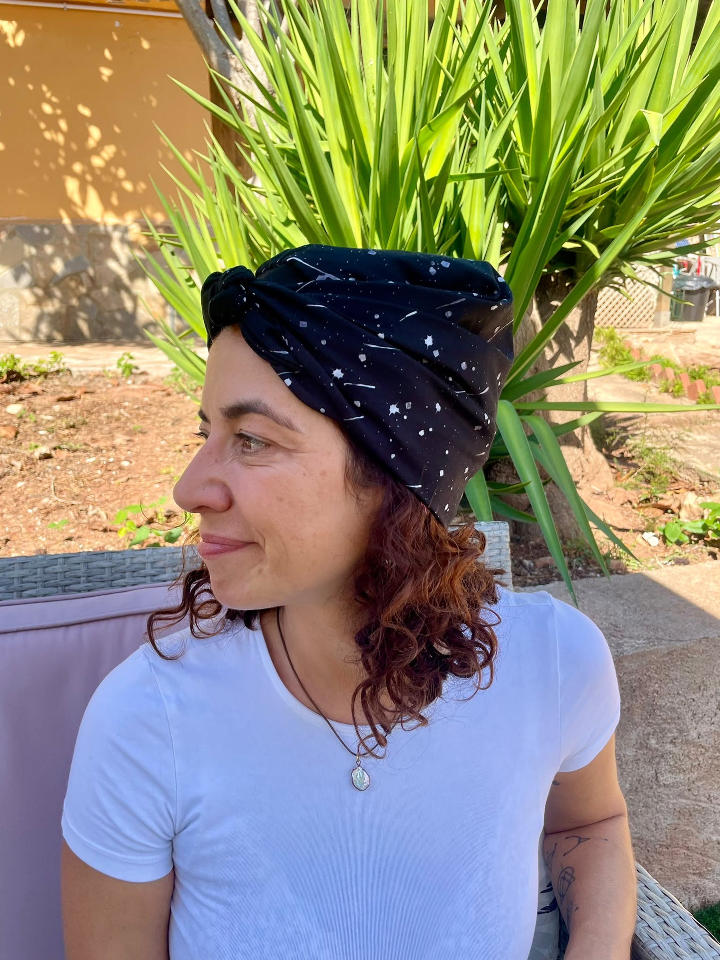 Turbante Integral BOHEME Negro con Estampado Cósmico