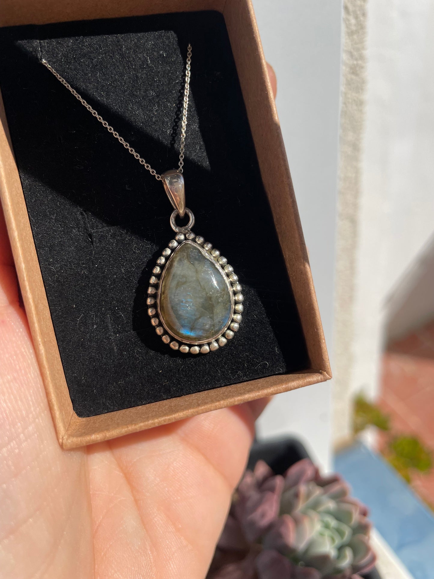Colgante de Labradorita en plata KHAMALI
