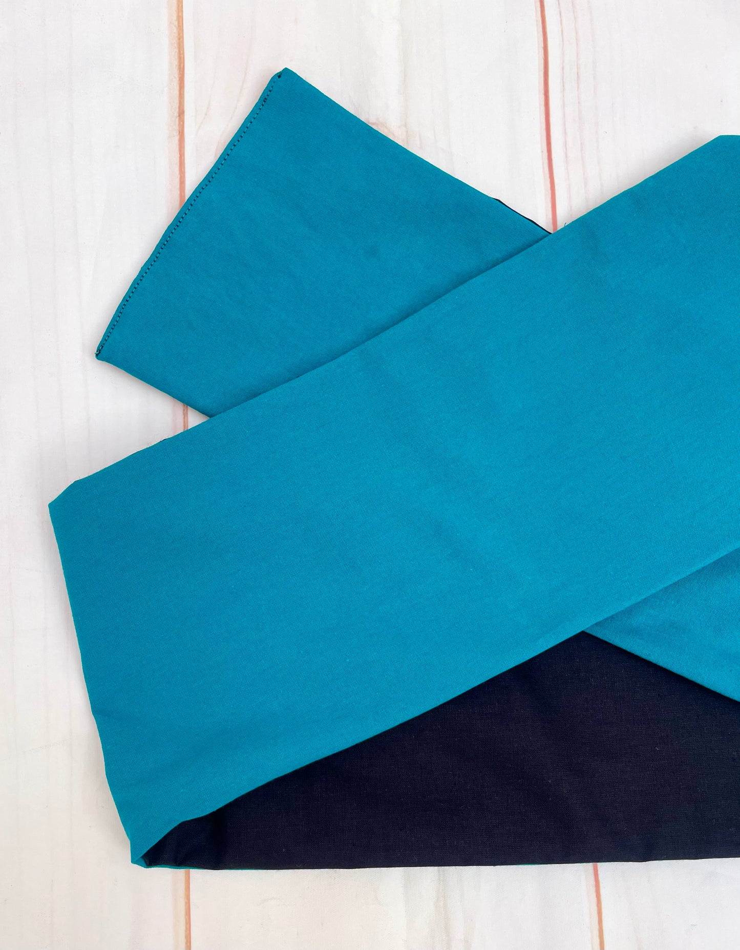 Cinta con alambre azul