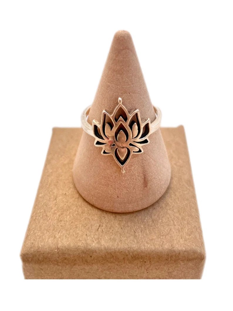 Anillo flor de loto en plata 925 - KHAMALI