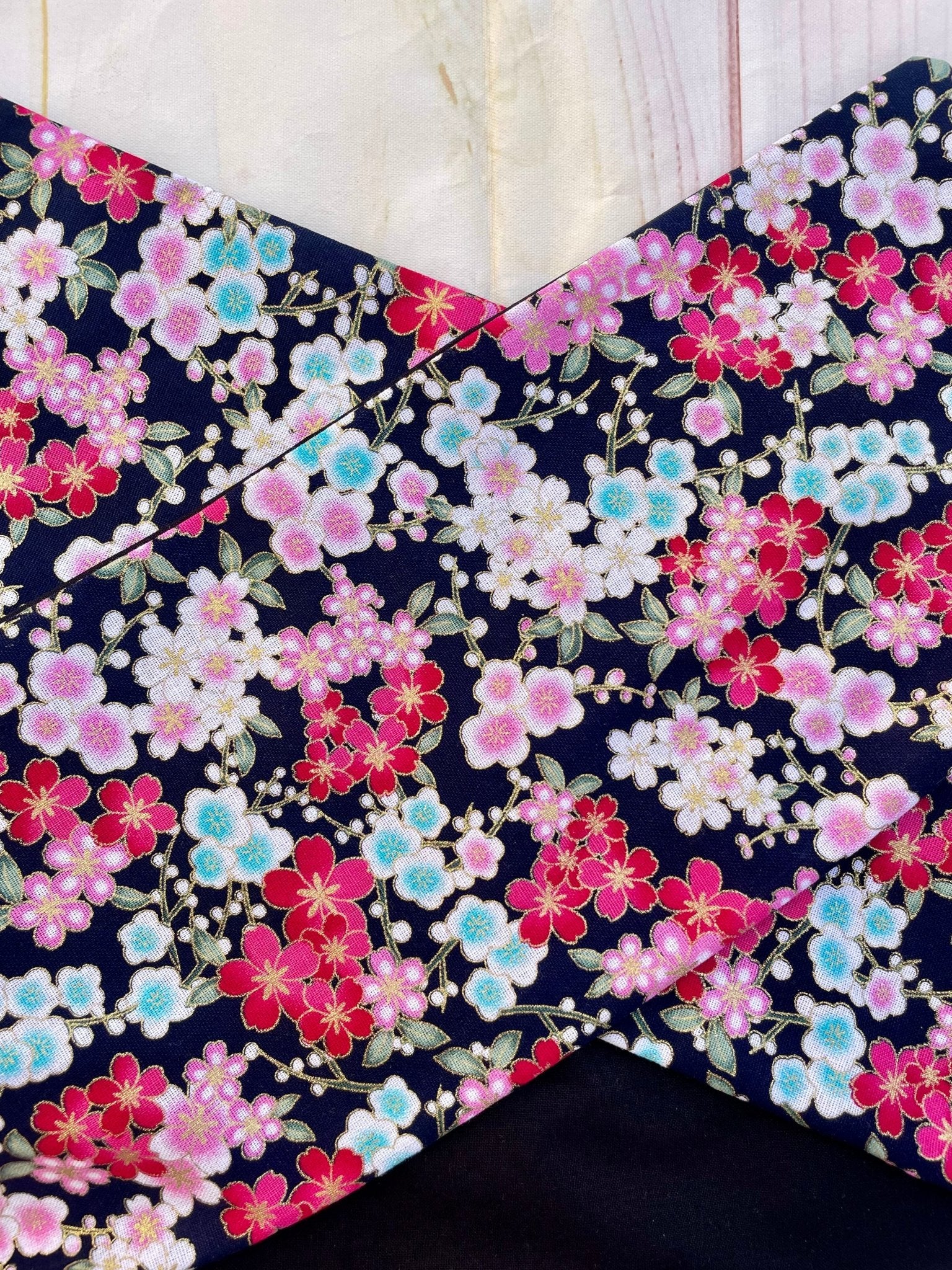 Cinta con alambre estilo japonés floral negro y rojo - KHAMALI