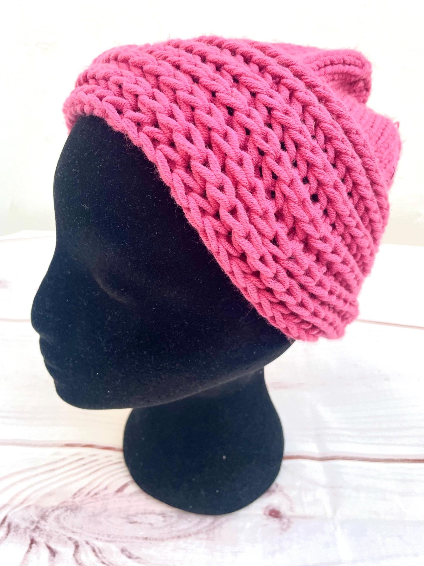 Gorro rosa con flor hecho a mano - KHAMALI