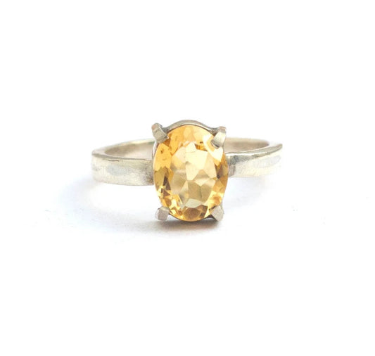 Anillo cuarzo citrino hecho a mano. Piezza única KHAMALI