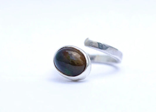 Anillo ajustable de Ópalo KHAMALI