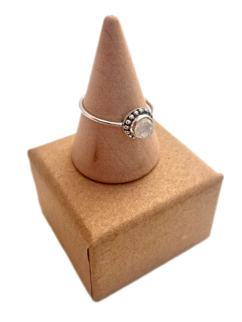 Anillo flor y piedra natural KHAMALI
