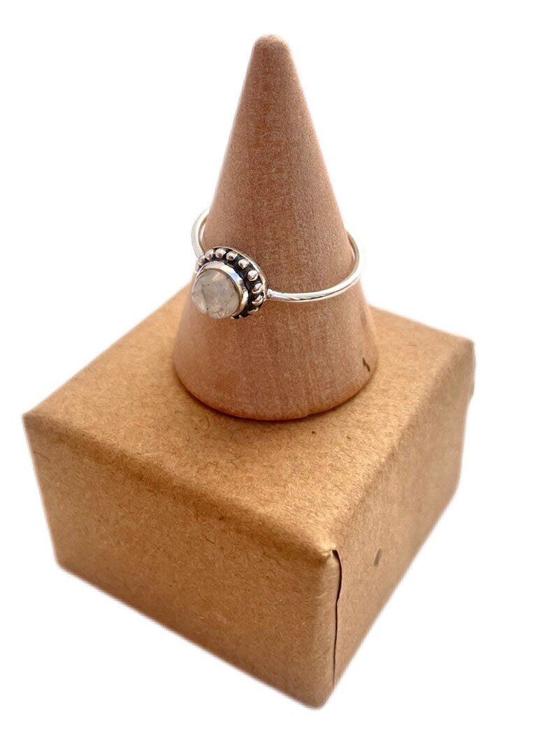 Anillo flor y piedra natural KHAMALI