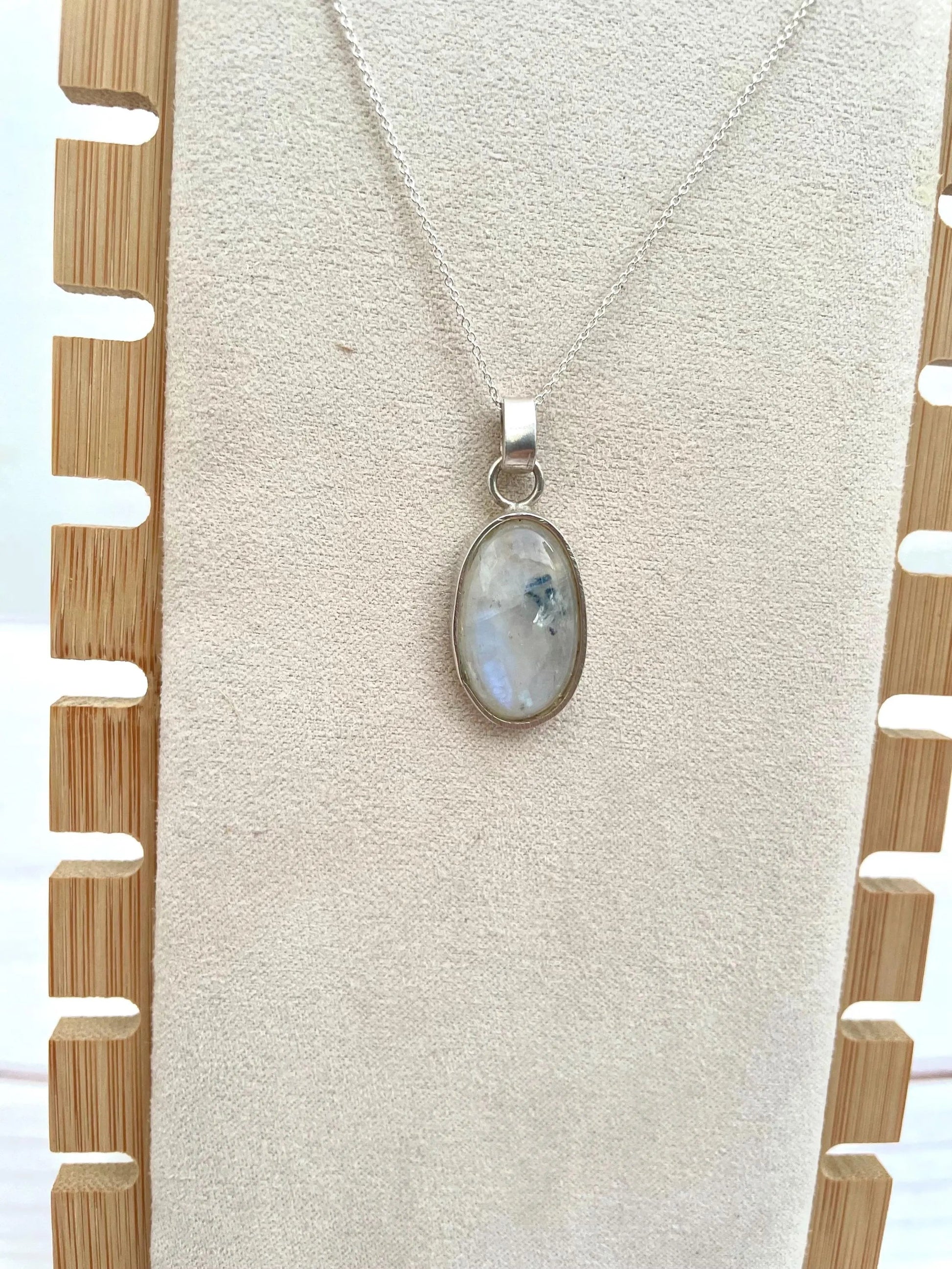 Colgante de piedra LUNA natural khamali Shop