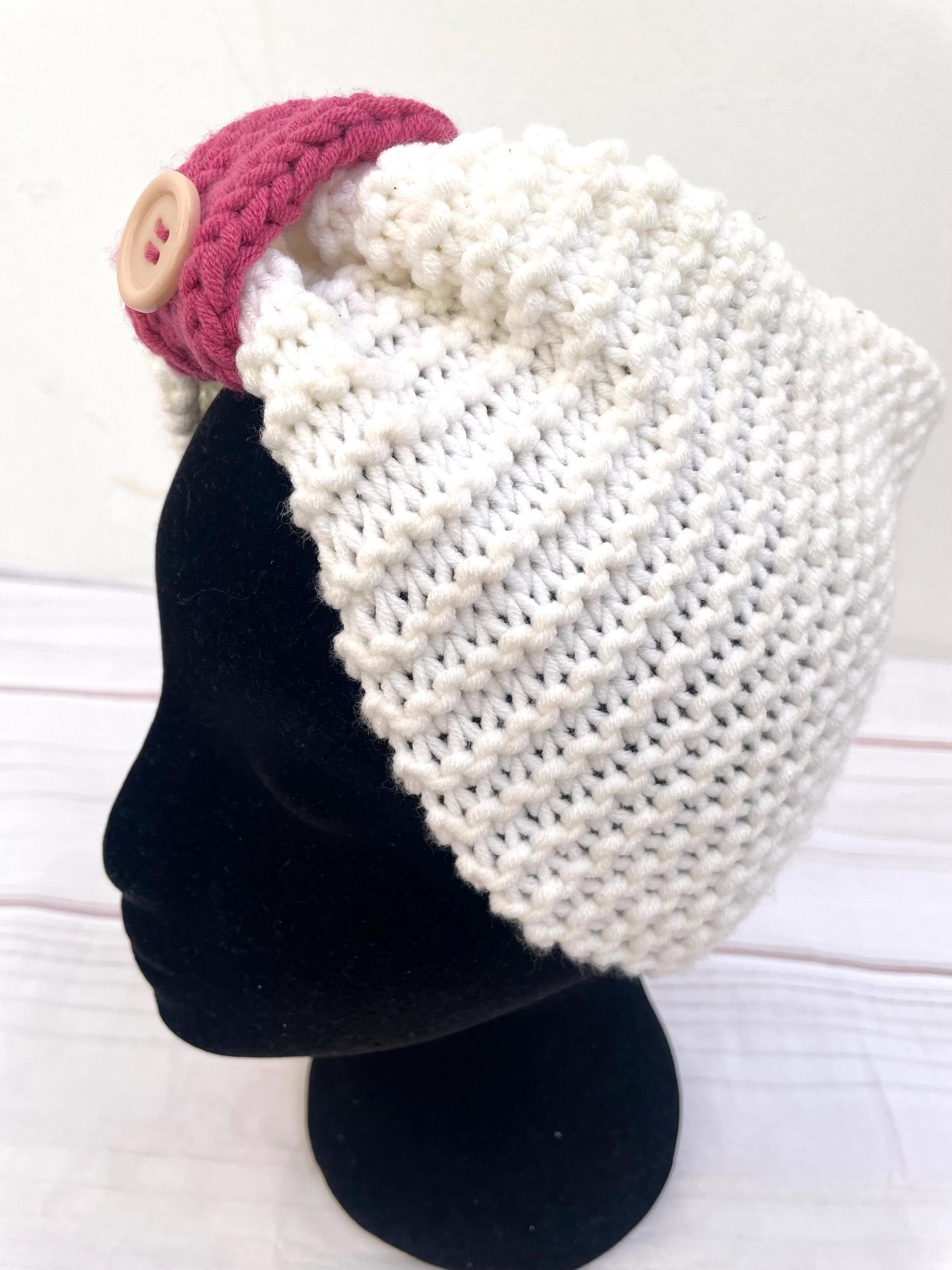Turbante hecho a mano blanco y rosa KHAMALI