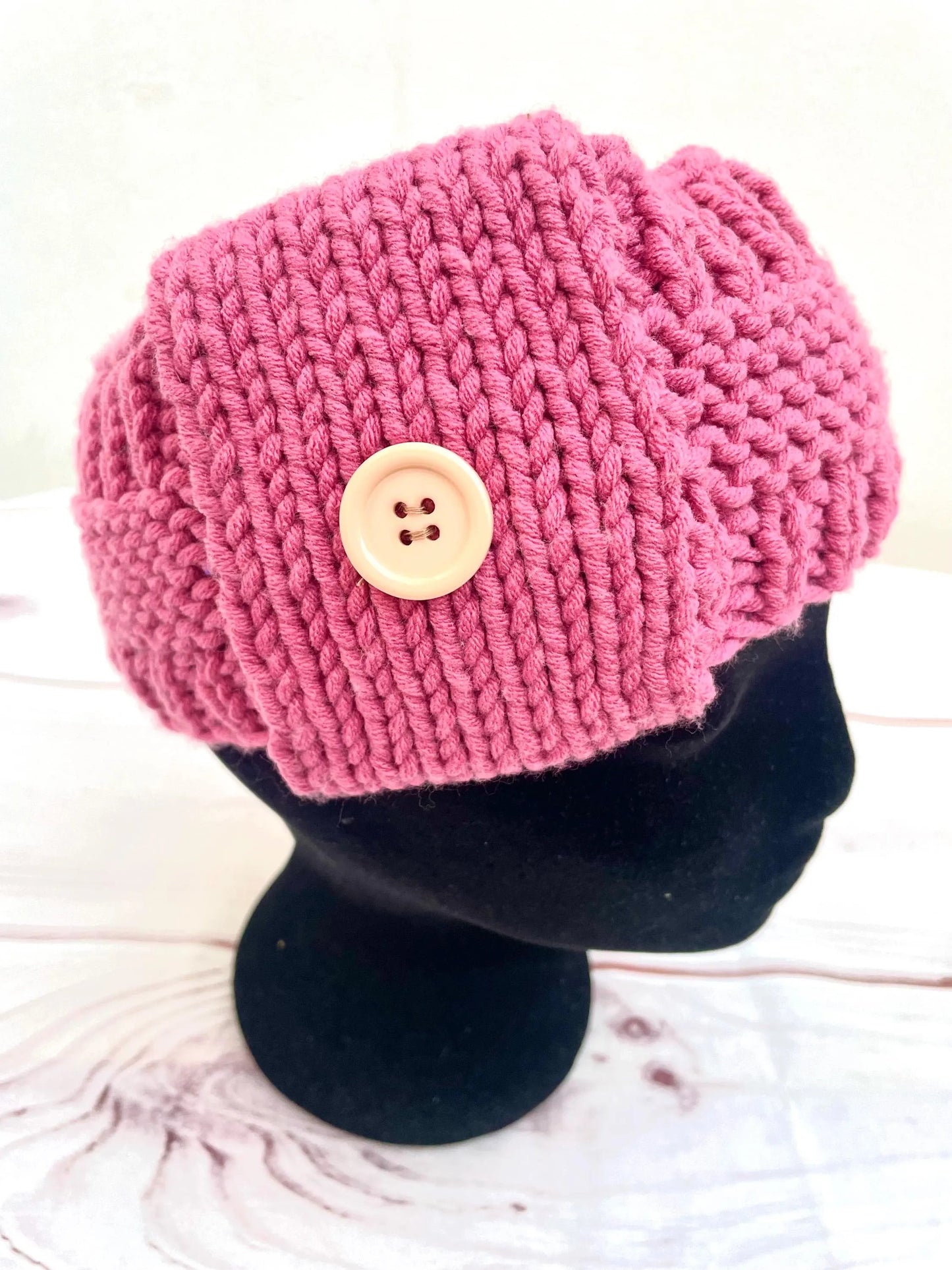 Turbante rosa con botón – tejido a mano khamali Shop