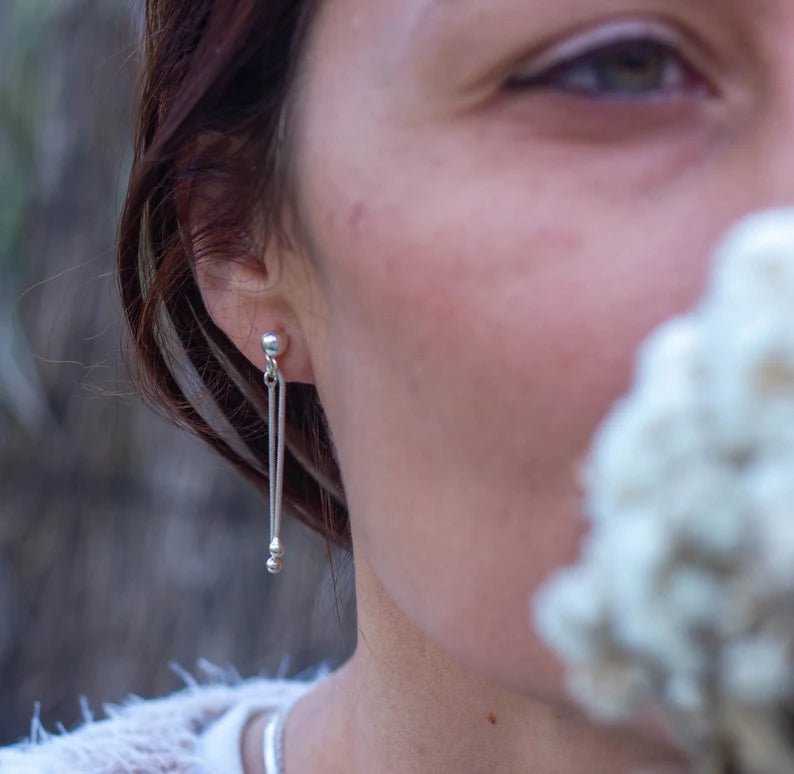 Pendientes colgantes de plata 925 – Elegancia en movimiento - KHAMALI
