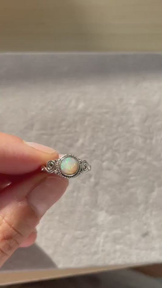 Anillo boho Ópalo