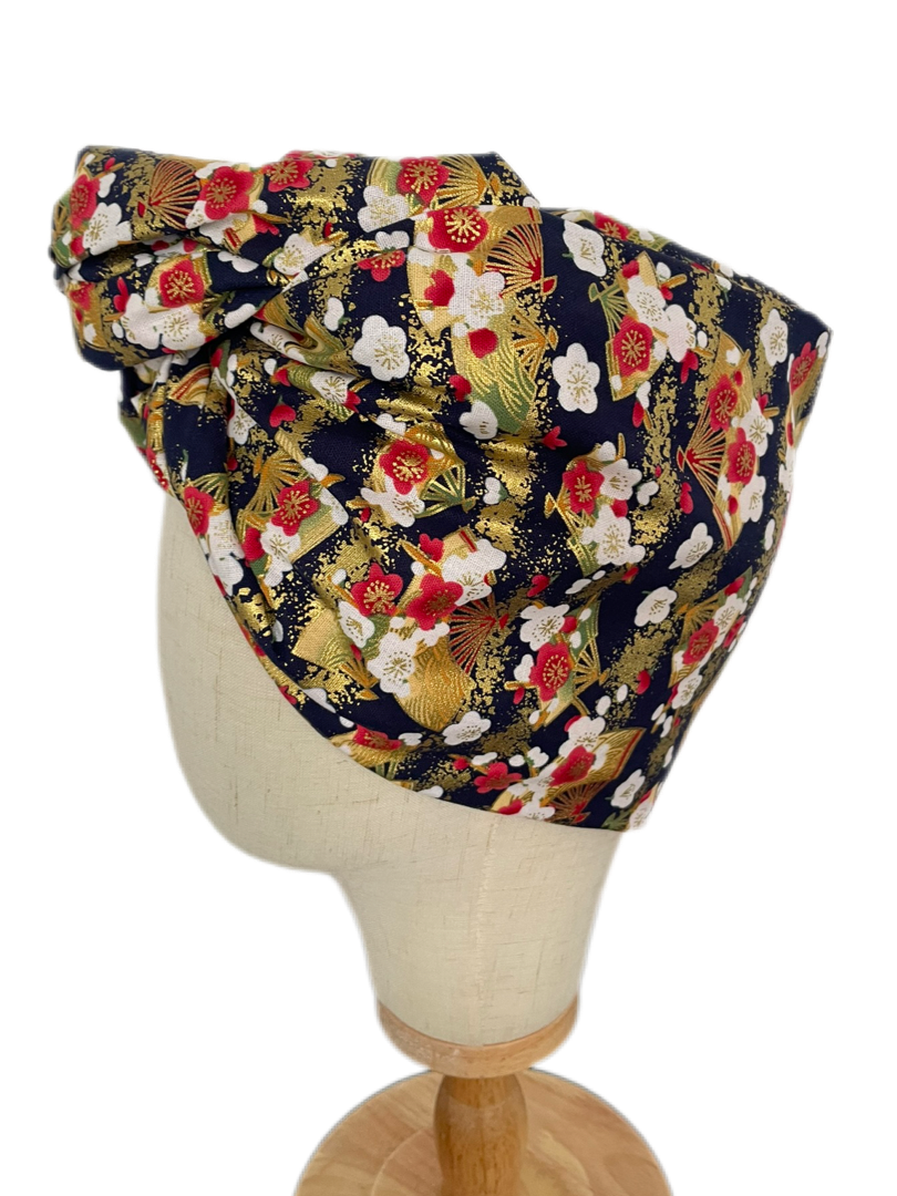 Turbante Japonés Esencia – Tonos rojos, blancos y dorados - KHAMALI