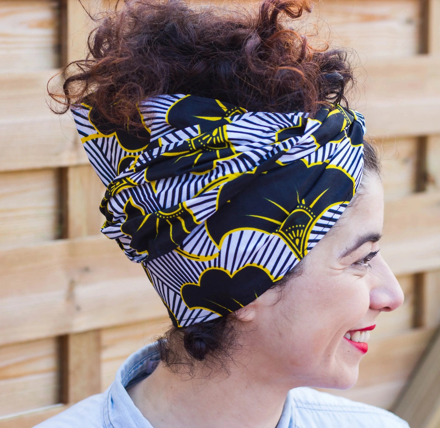 Pañuelo afro de algodón con flor negra y blanca - KHAMALI