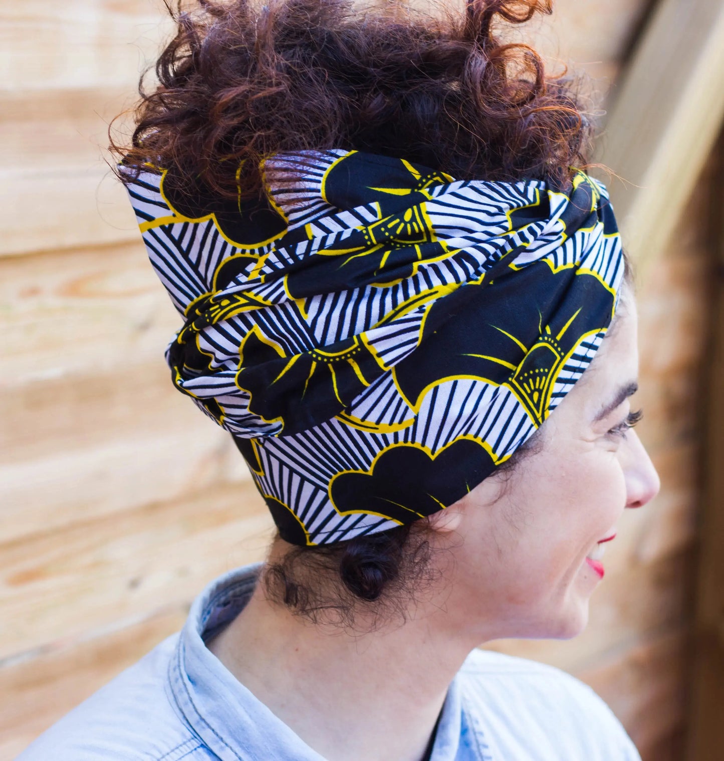Pañuelo afro de algodón con flor negra y blanca - KHAMALI